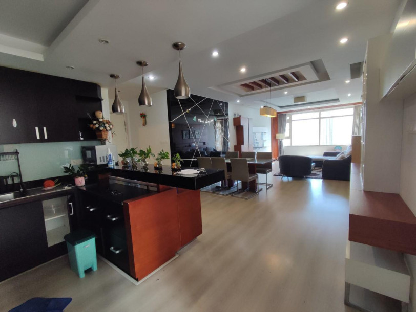 Thuê chung cư SaiGon Pearl 3PN 138m2 full nội thất bao phí quản lý