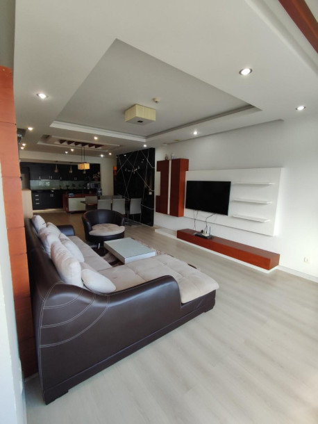 Thuê chung cư SaiGon Pearl 3PN 138m2 full nội thất bao phí quản lý